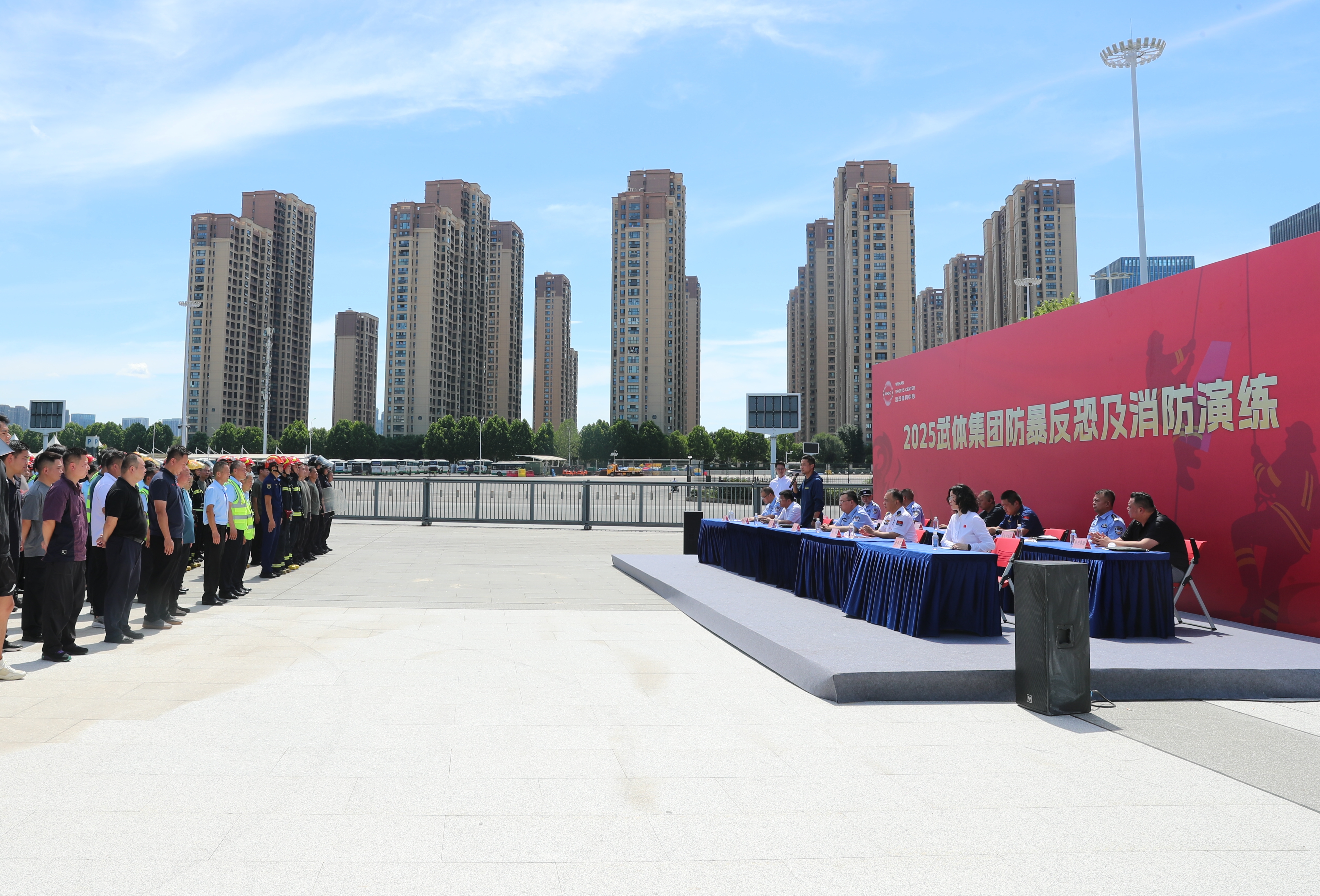 警企聯動，以練筑防 | 集團開展反恐防暴消防實戰演練